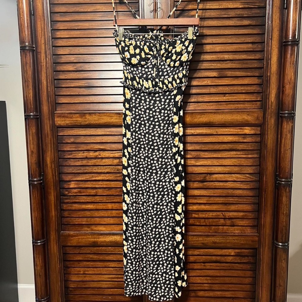 Free People Tigerlily Floral Midi Dress Black Ditsy Print Boho Style Sz Medium - Picture 2 of 10
